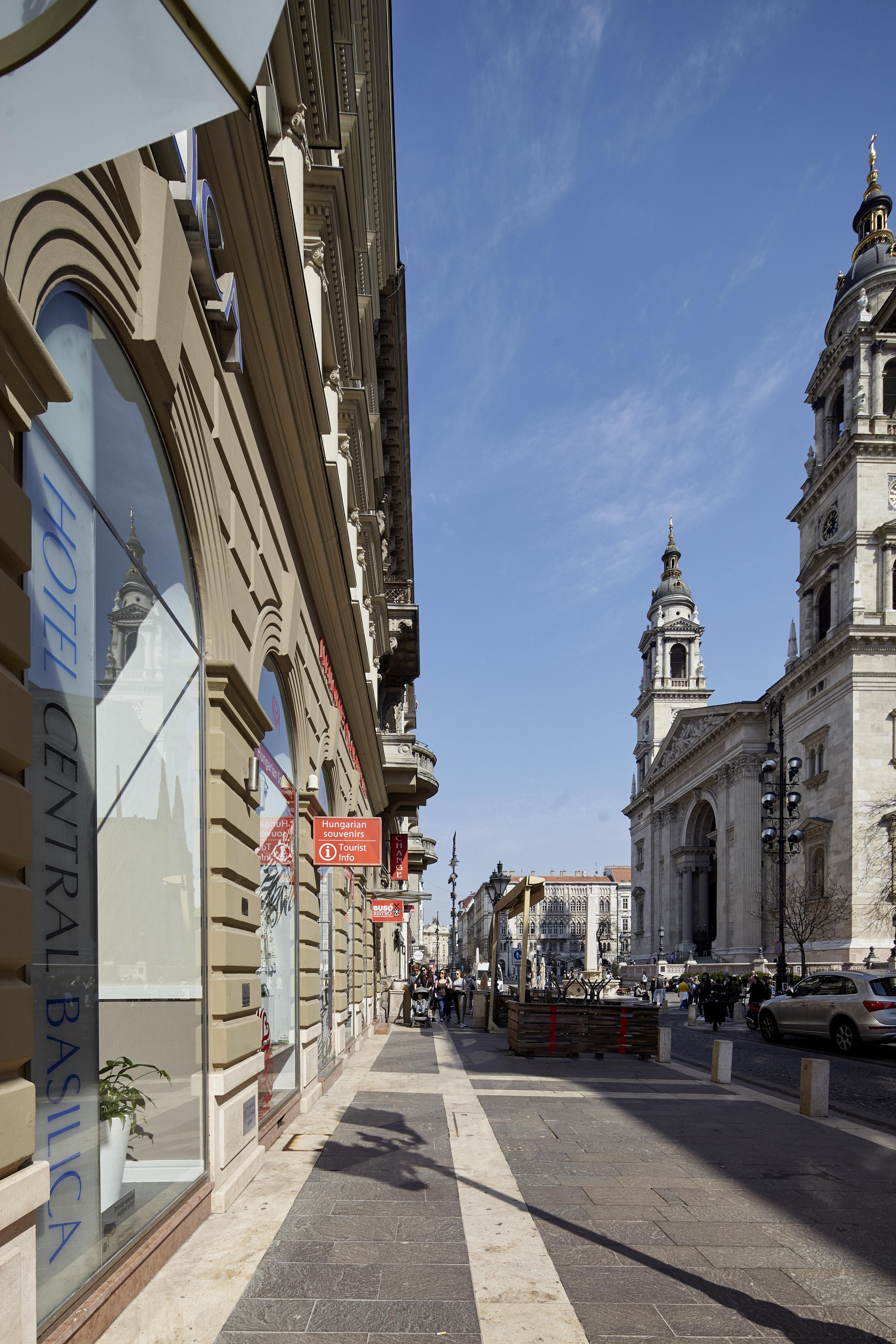 Hotel Central Basilica Budapeste Exterior foto